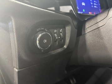 Image véhicule  Opel CORSA (13)