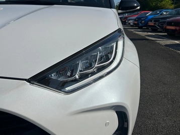 Image véhicule  Toyota YARIS (13)