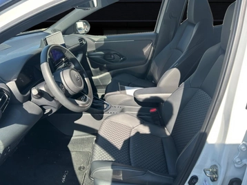 Image véhicule  Toyota YARIS (14)