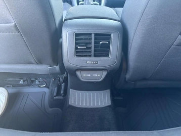 Image véhicule  Volkswagen T-ROC (29)