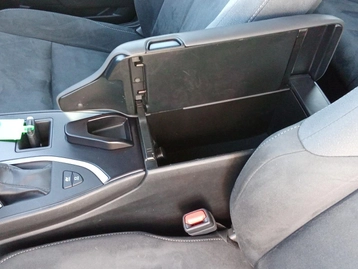 Image véhicule  Lexus UX (32)