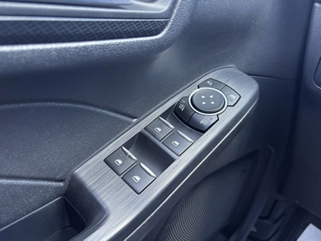 Image véhicule  Ford KUGA (36)