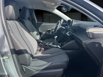 Image véhicule  Peugeot 208 (14)