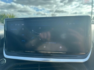 Image véhicule  Peugeot 208 (27)