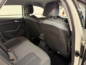Image véhicule Audi A1 SPORTBACK (29) Image véhicule Audi A1 SPORTBACK (29)