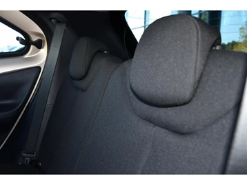 Image véhicule  Toyota AYGO (15)