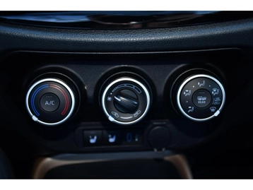 Image véhicule  Toyota AYGO (33)