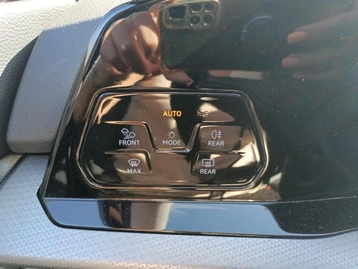 Image véhicule  Volkswagen GOLF (19)