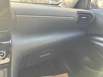 Image véhicule  Toyota YARIS CROSS (35)