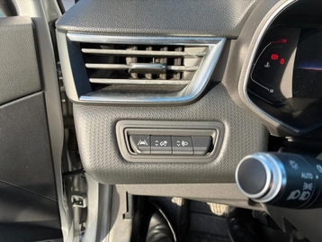 Image véhicule  Renault CLIO (20)