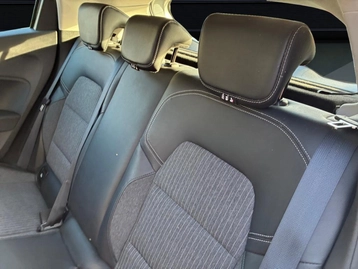 Image véhicule  Renault CLIO (18)