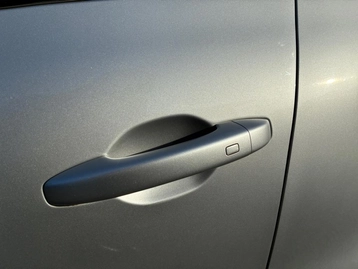 Image véhicule  Renault CLIO (16)