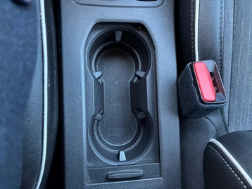 Image véhicule  Renault CLIO (38)