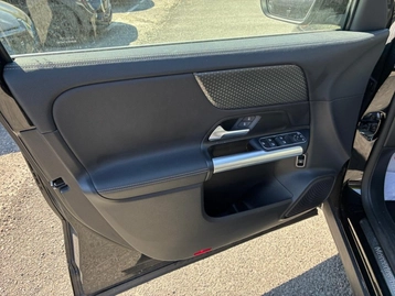 Image véhicule  Mercedes GLA (17)