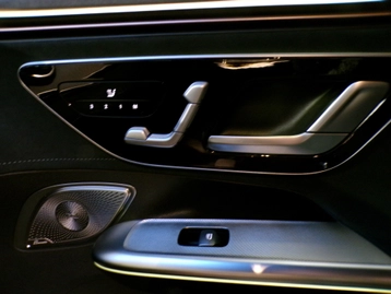 Image véhicule  Mercedes EQE (10)