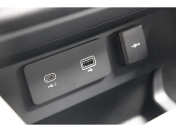 Image véhicule  Land Rover DEFENDER (45)