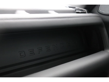 Image véhicule  Land Rover DEFENDER (44)