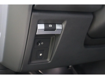 Image véhicule  Land Rover DEFENDER (22)