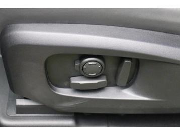 Image véhicule  Land Rover DEFENDER (27)