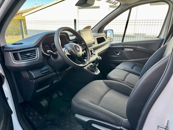 Image véhicule  Renault TRAFIC (3)