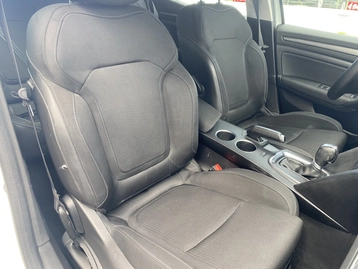 Image véhicule  Renault MEGANE IV (11)