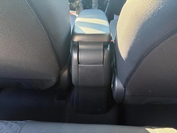 Image véhicule  Toyota YARIS CROSS (29)