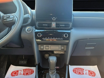 Image véhicule  Toyota YARIS CROSS (25)