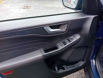 Image véhicule  Ford KUGA (9)