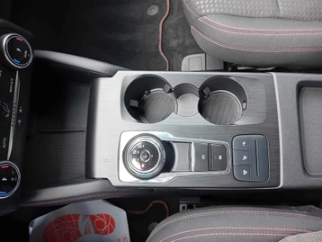 Image véhicule  Ford KUGA (13)