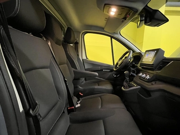 Image véhicule  Renault TRAFIC (2)