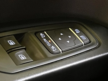 Image véhicule  Renault TRAFIC (19)