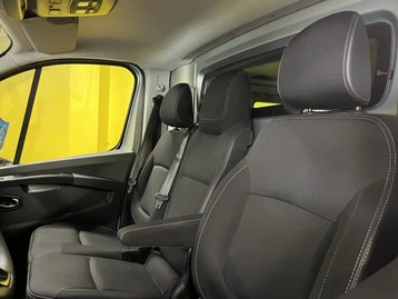 Image véhicule  Renault TRAFIC (38)