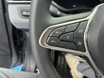 Image véhicule  Renault CLIO (22)