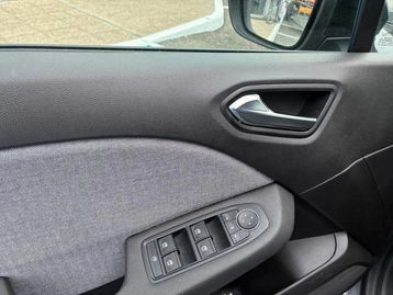 Image véhicule  Renault CLIO (18)
