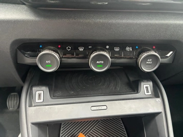 Image véhicule  Citroën C4 (26)