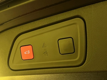 Image véhicule Citroën C5 AIRCROSS (12) Image véhicule Citroën C5 AIRCROSS (12)