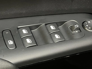 Image véhicule Citroën C5 AIRCROSS (17) Image véhicule Citroën C5 AIRCROSS (17)