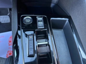 Image véhicule  Peugeot 3008 (28)