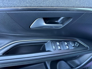 Image véhicule  Peugeot 3008 (25)
