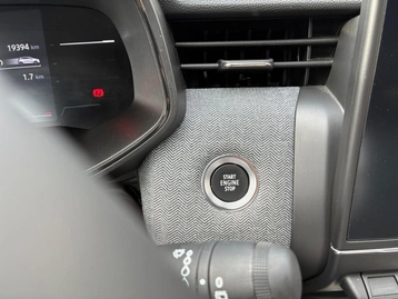 Image véhicule  Renault CLIO (25)