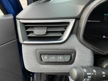 Image véhicule  Renault CLIO (19)
