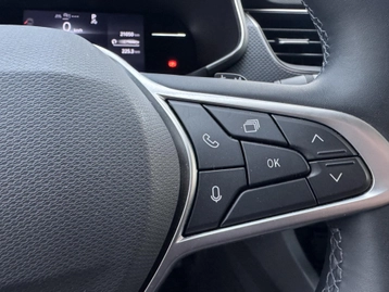 Image véhicule  Renault ARKANA (37)