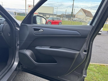 Image véhicule  Renault ARKANA (26)