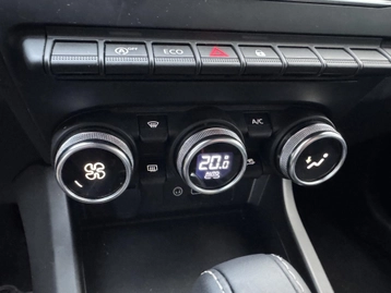 Image véhicule  Renault ARKANA (40)