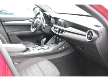 Image véhicule  Alfa Romeo STELVIO (38)