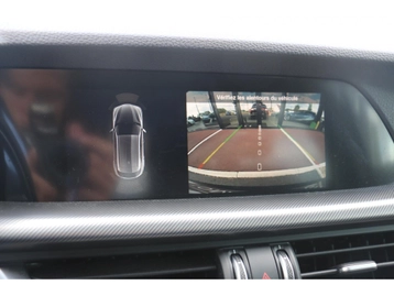 Image véhicule  Alfa Romeo STELVIO (29)