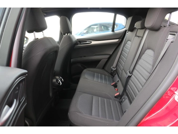 Image véhicule  Alfa Romeo STELVIO (41)