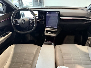 Image véhicule  Renault MEGANE V (5)