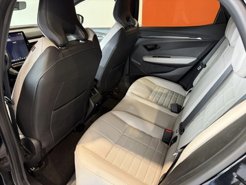 Image véhicule  Renault MEGANE V (8)