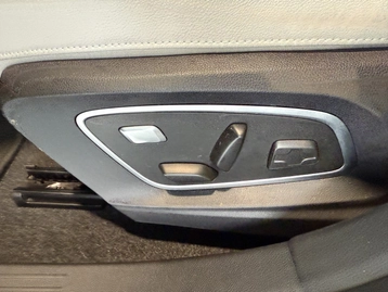 Image véhicule  Renault MEGANE V (10)